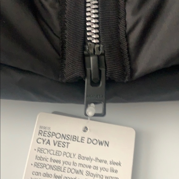 ATHLETA Responsible Down CYA Vest Black NWT - Picture 5 of 5